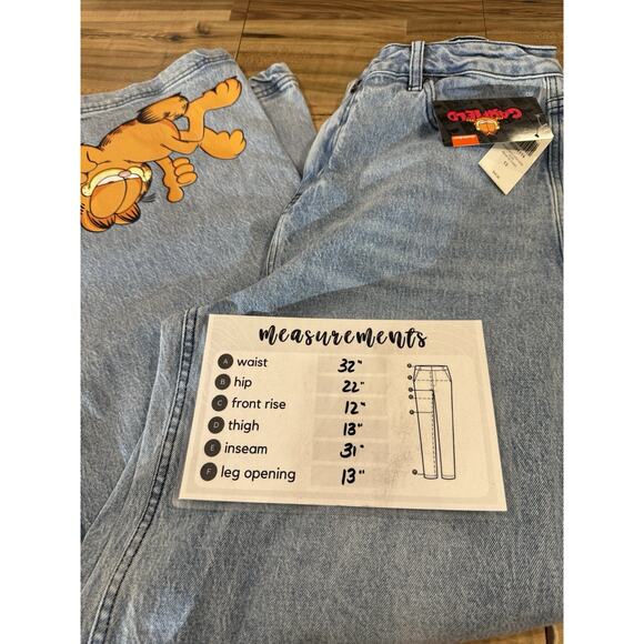 Unique NWT Wide Leg Jeans Y2k Garfield Decal Poses Denim Women’s Size 13 - Picture 10 of 10